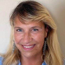 Stephanie TIXIER